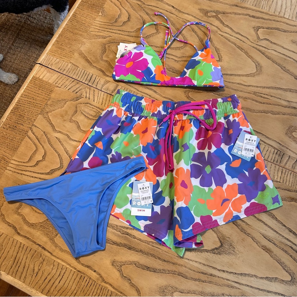 NEW! Women’s ROXY California Dreamin Swim Bikini Shorts Set Size Small